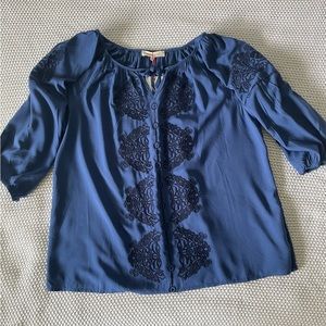 Solitaire Blue Embroidered Peasant Top, Balloon Sleeve 3/4, Large but can fit 1X